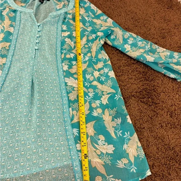 Zac & Rachel Aqua Blue Blouse Top Semi Sheer Size S Small - Picture 6 of 8